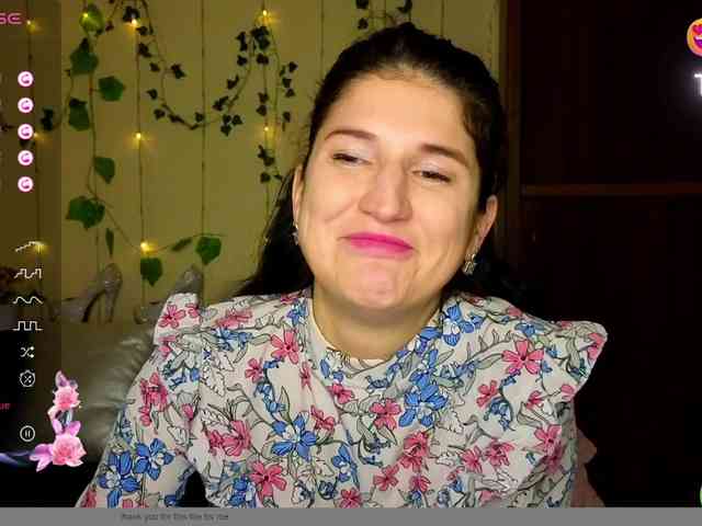 AliannaSoloKisses webcam