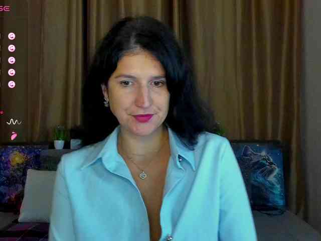 AliannaSoloKisses webcam