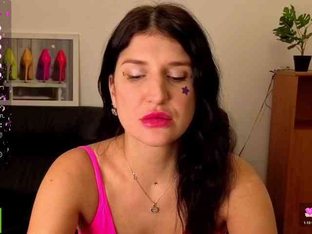 AliannaSoloKisses webcam