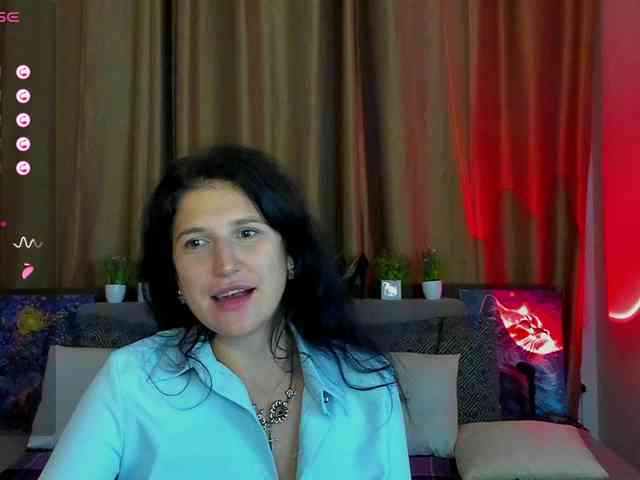 AliannaSoloKisses webcam