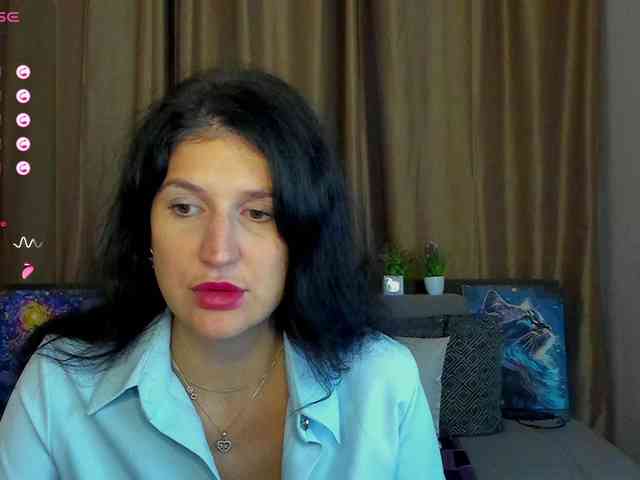 AliannaSoloKisses webcam