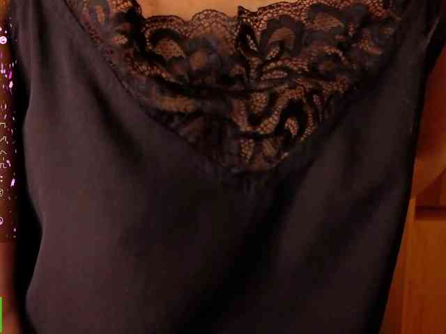 AliannaSoloKisses webcam