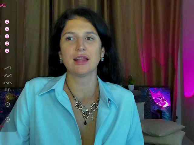AliannaSoloKisses webcam