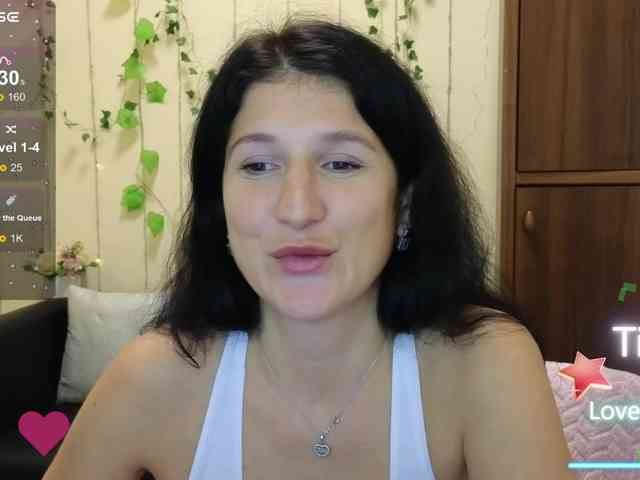 AliannaSoloKisses webcam