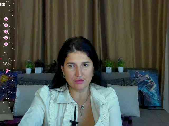 AliannaSoloKisses webcam