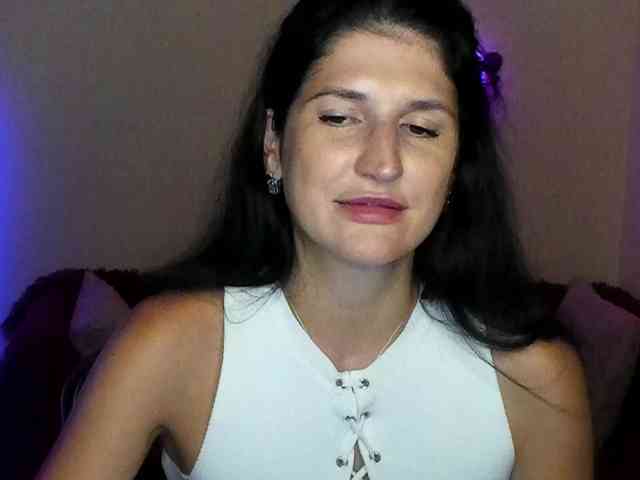 AliannaSoloKisses webcam