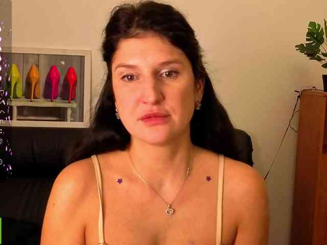 AliannaSoloKisses webcam