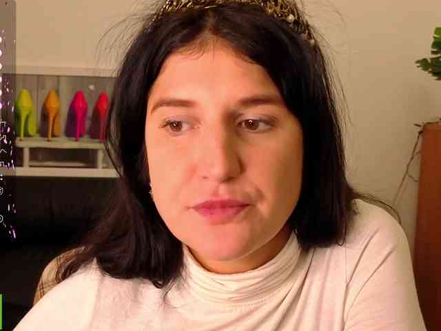 AliannaSoloKisses webcam