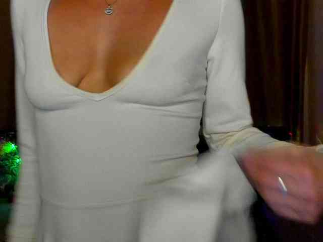 AliannaSoloKisses webcam