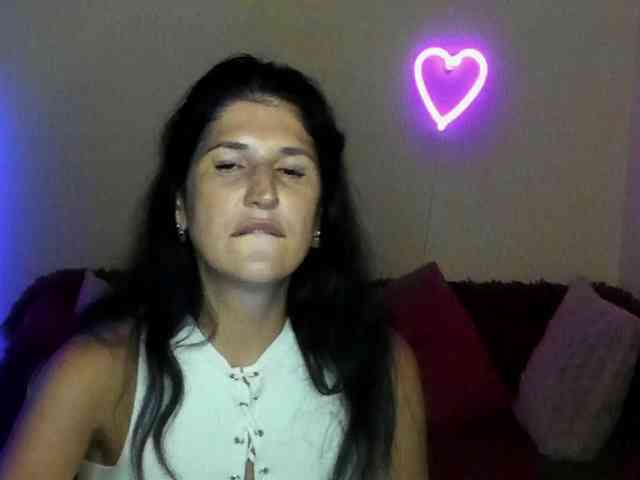 AliannaSoloKisses webcam