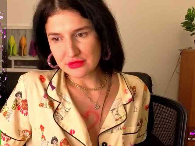 AliannaSoloKisses webcam