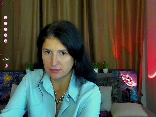 AliannaSoloKisses webcam