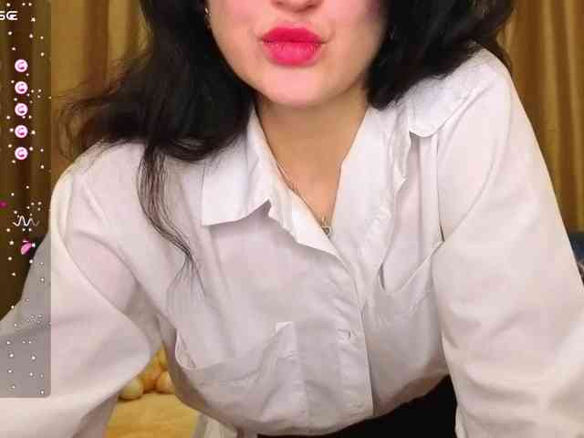 AliannaSoloKisses webcam