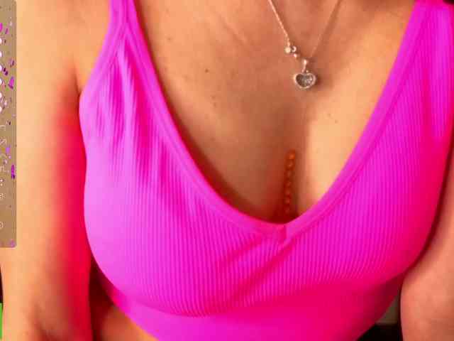 AliannaSoloKisses webcam