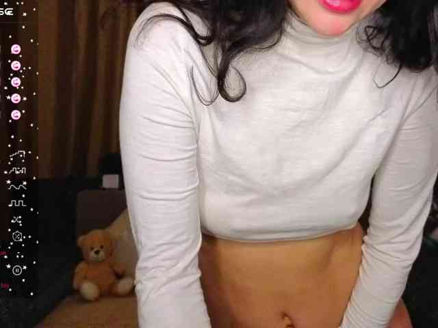 AliannaSoloKisses webcam