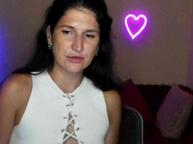 AliannaSoloKisses webcam