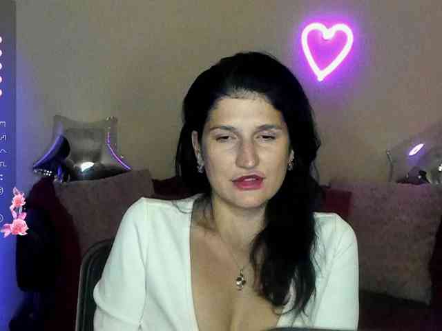 AliannaSoloKisses webcam