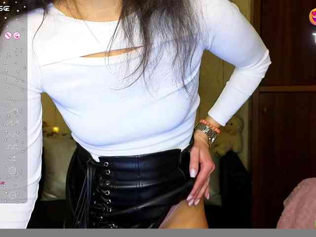 AliannaSoloKisses webcam