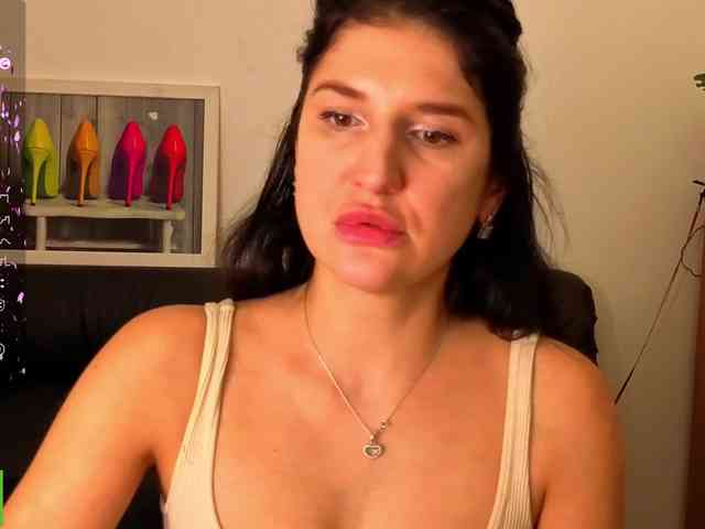 AliannaSoloKisses webcam