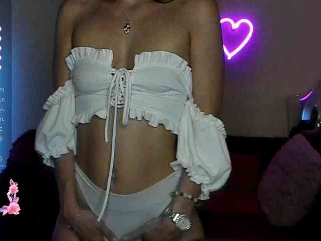 AliannaSoloKisses webcam