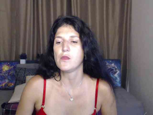 AliannaSoloKisses webcam