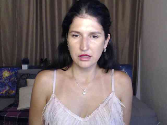 AliannaSoloKisses webcam
