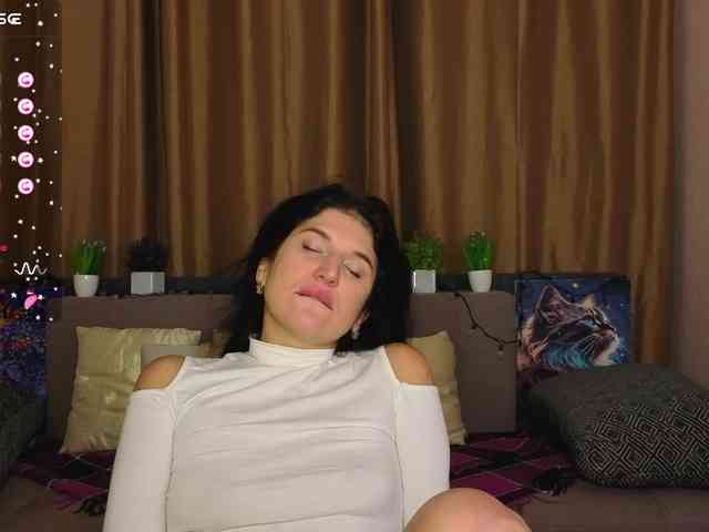 AliannaSoloKisses webcam