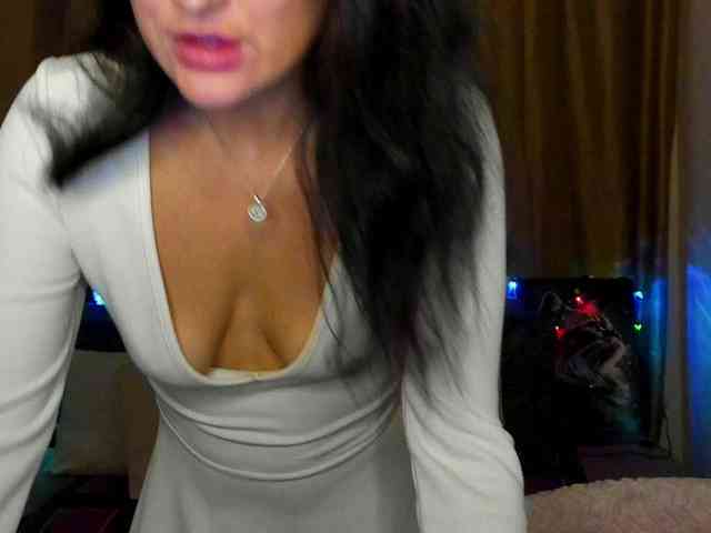 AliannaSoloKisses webcam