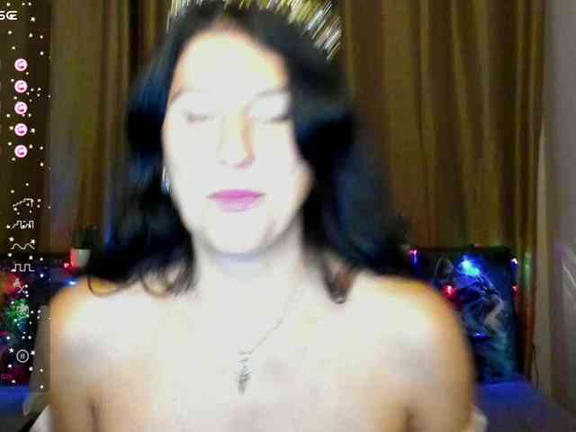 AliannaSoloKisses webcam