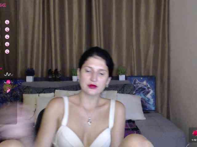 AliannaSoloKisses webcam