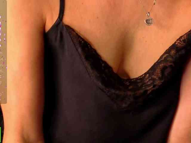 AliannaSoloKisses webcam