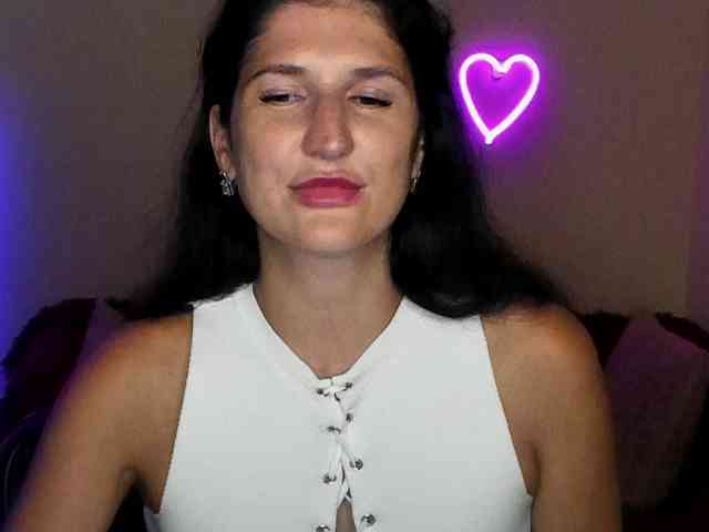 AliannaSoloKisses webcam