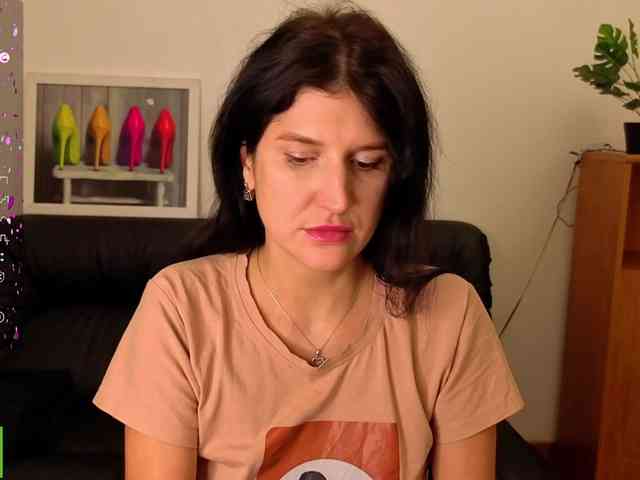 AliannaSoloKisses webcam