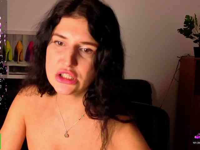 AliannaSoloKisses webcam