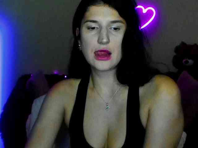 AliannaSoloKisses webcam