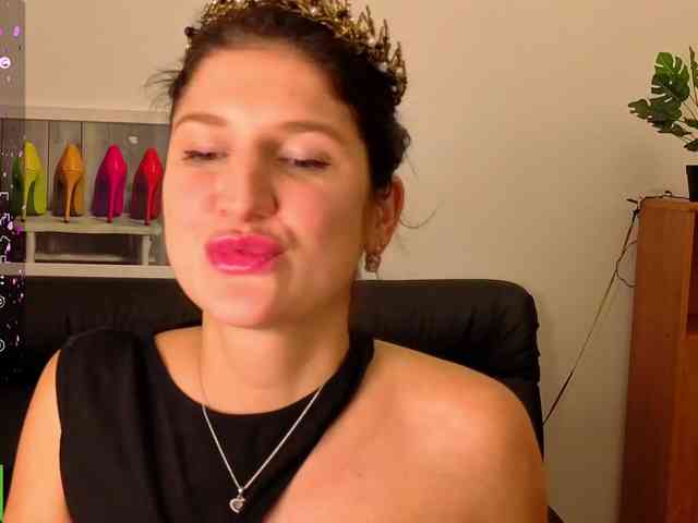 AliannaSoloKisses webcam