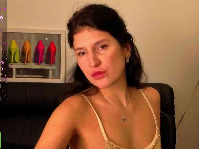 AliannaSoloKisses webcam