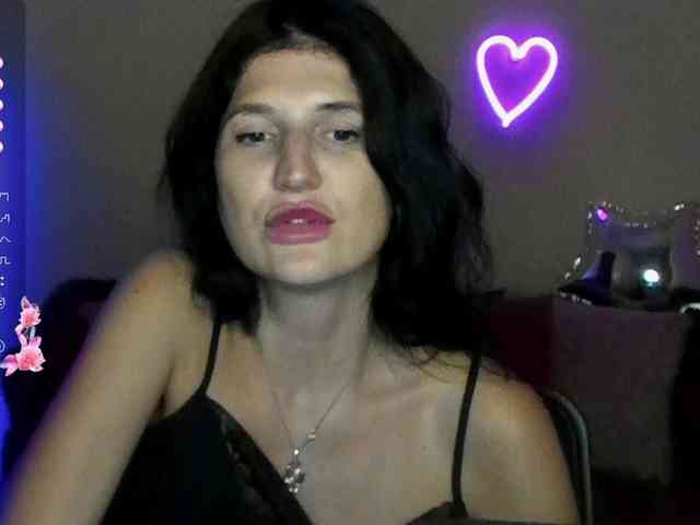 AliannaSoloKisses webcam