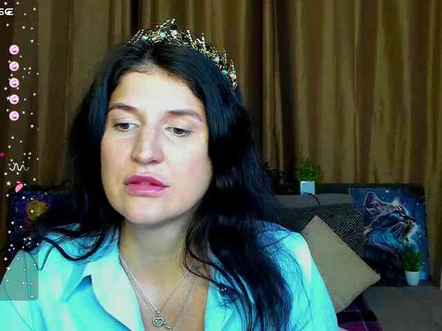 AliannaSoloKisses webcam