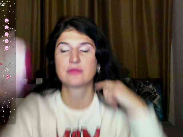 AliannaSoloKisses webcam