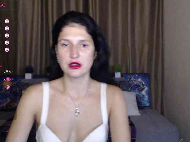 AliannaSoloKisses webcam