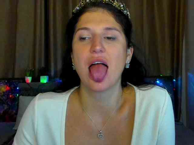 AliannaSoloKisses webcam