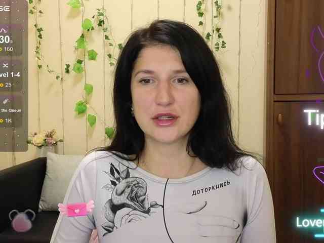 AliannaSoloKisses webcam