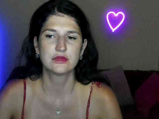 AliannaSoloKisses webcam