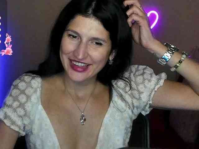 AliannaSoloKisses webcam