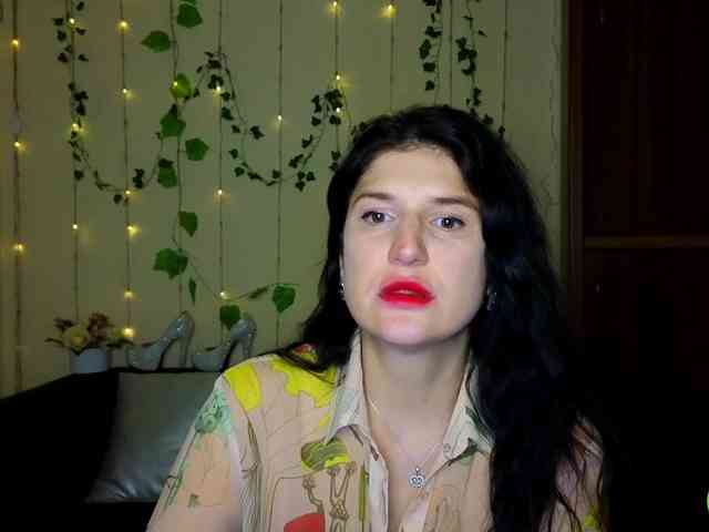 AliannaSoloKisses webcam