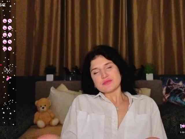 AliannaSoloKisses webcam