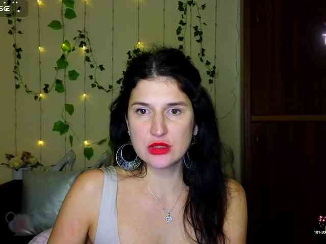 AliannaSoloKisses webcam