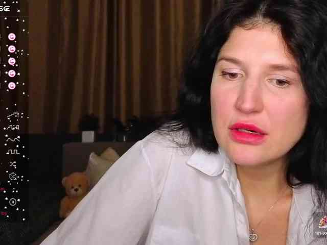 AliannaSoloKisses webcam