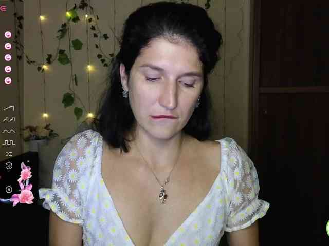 AliannaSoloKisses webcam